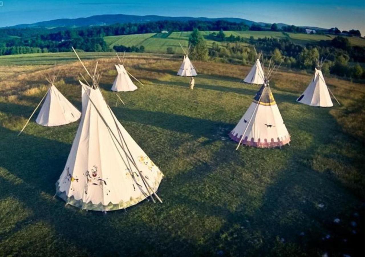 Fort Wapiti Zalasowa Exterior foto